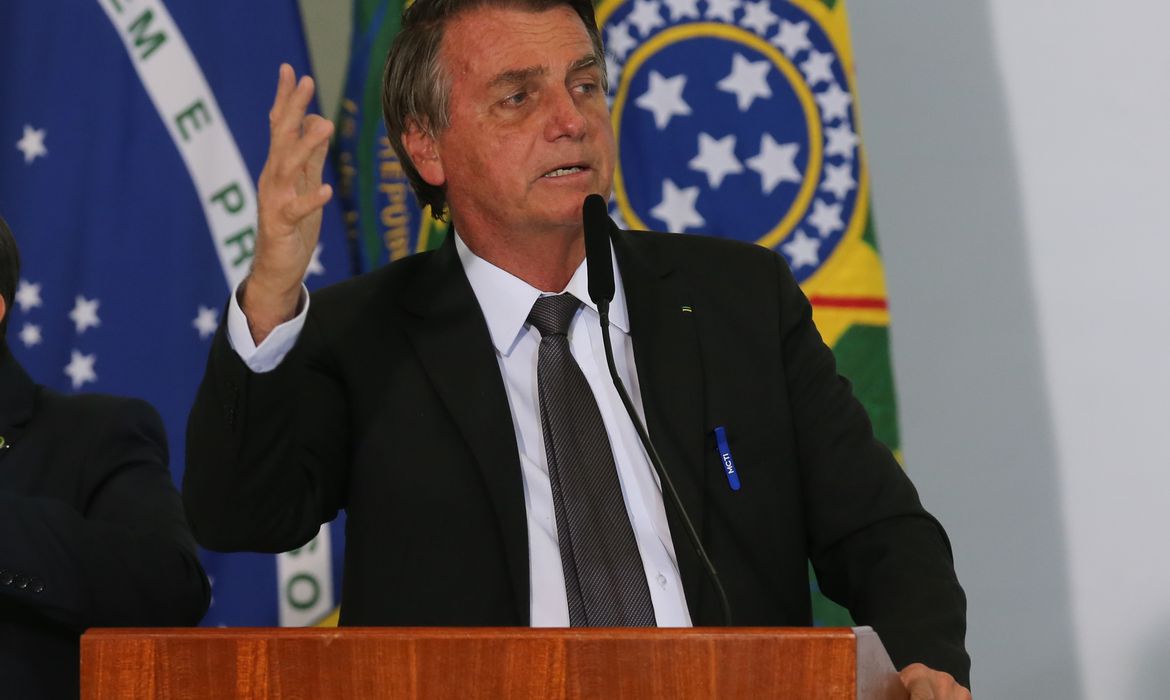 Presidente Jair Bolsonaro, discursa durante solenidade de sanção da lei de capitalização da Eletrobrás