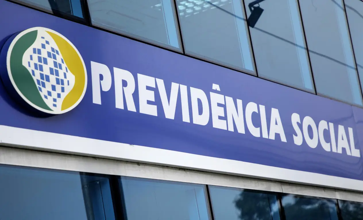 INSS anula dívidas dos aposentados e pensionistas