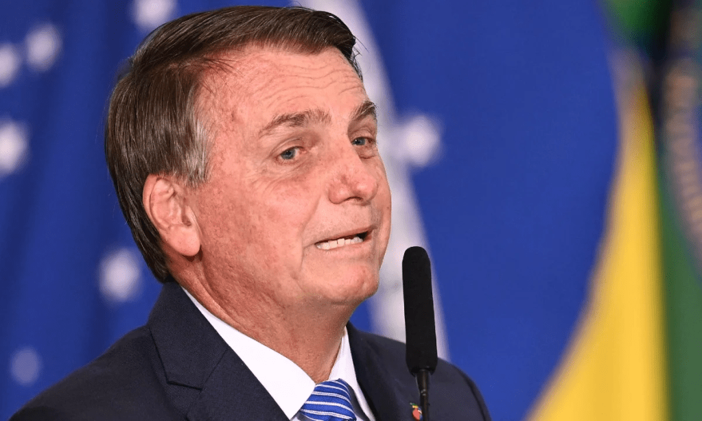 ‘Não vai ter golpe nenhum, é tudo blefe. Bolsonaro é um blefador’, diz cientista político
