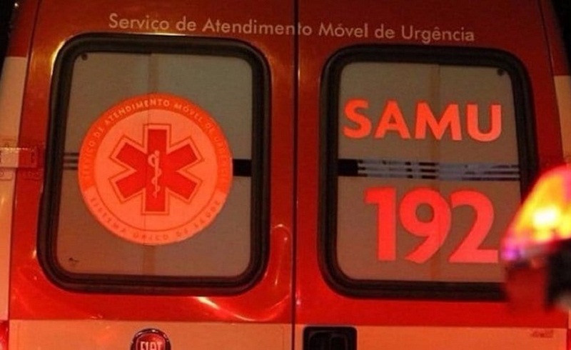 Criminosos interceptam ambulância do Samu e matam homem que era socorrido