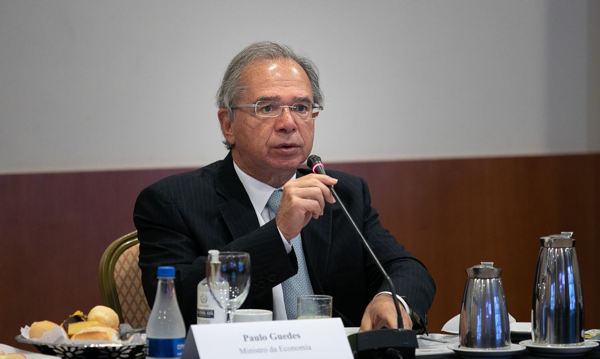Ministro Paulo Guedes participa do evento