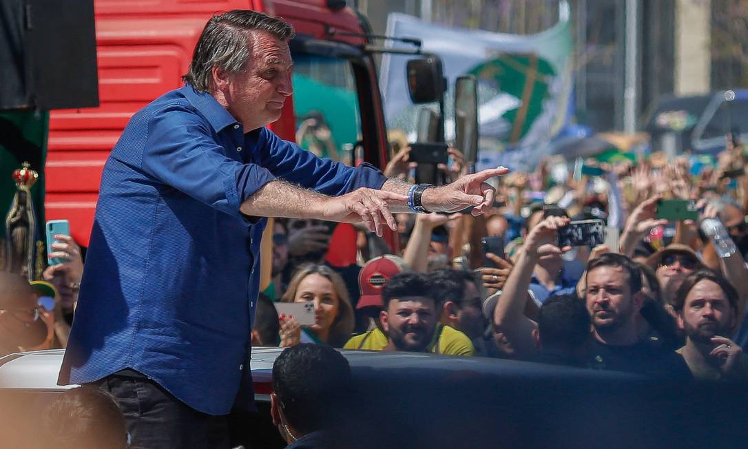 Governo Bolsonaro chega ao milésimo dia vivendo três crises por mês