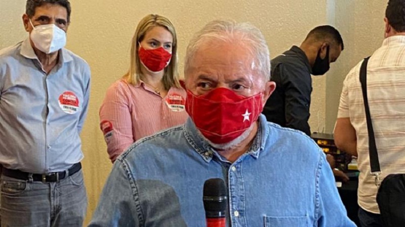 Lula amplia vantagem sobre Bolsonaro e venceria qualquer candidato