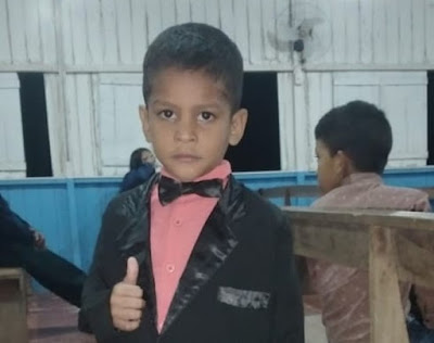 Menino de seis anos que caiu em tacho de leite fervendo está resistindo, diz mãe
