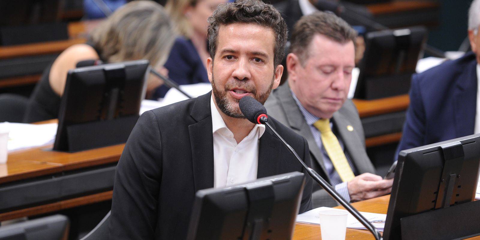 pgr-pede-ao-stf-abertura-de-inquerito-para-investigar-janones