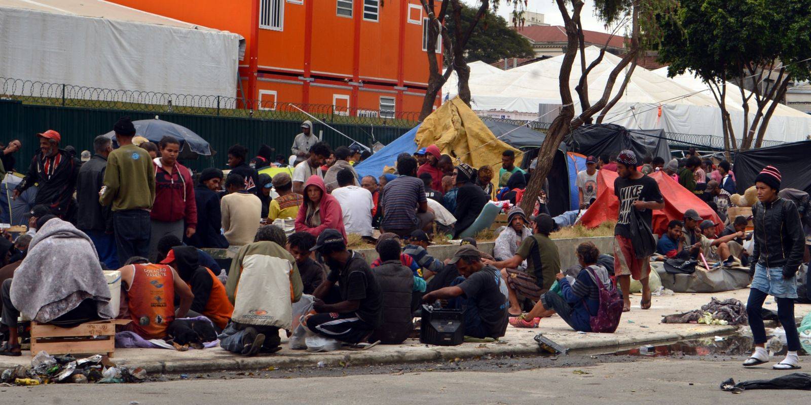 em-30-anos,-delegacia-especializada-e-prisoes-nao-resolvem-cracolandia