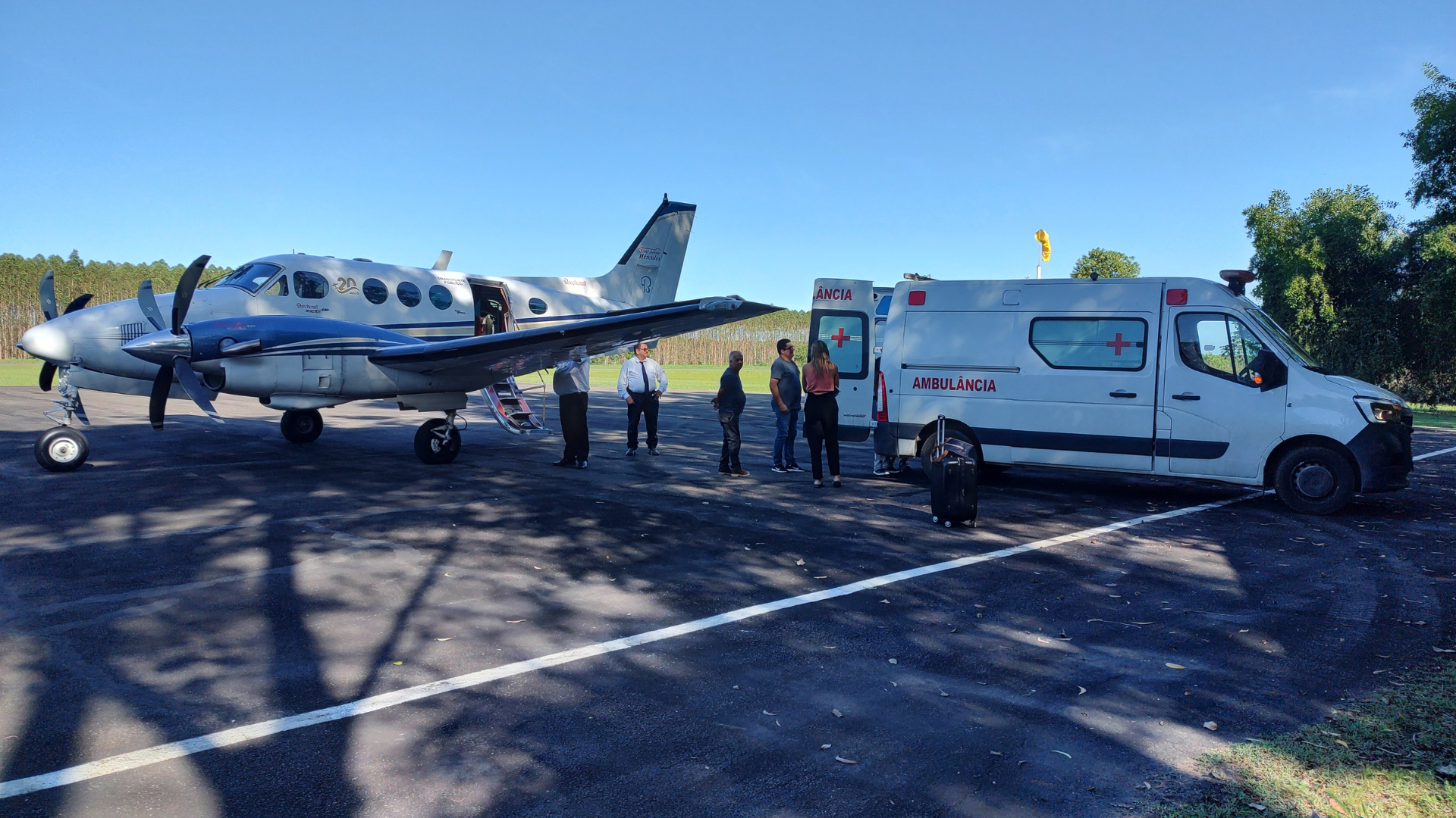 Mais um voo da vida: Prefeitura de Mucuri transfere recém-nascido via UTI Aérea numa jornada de esperança