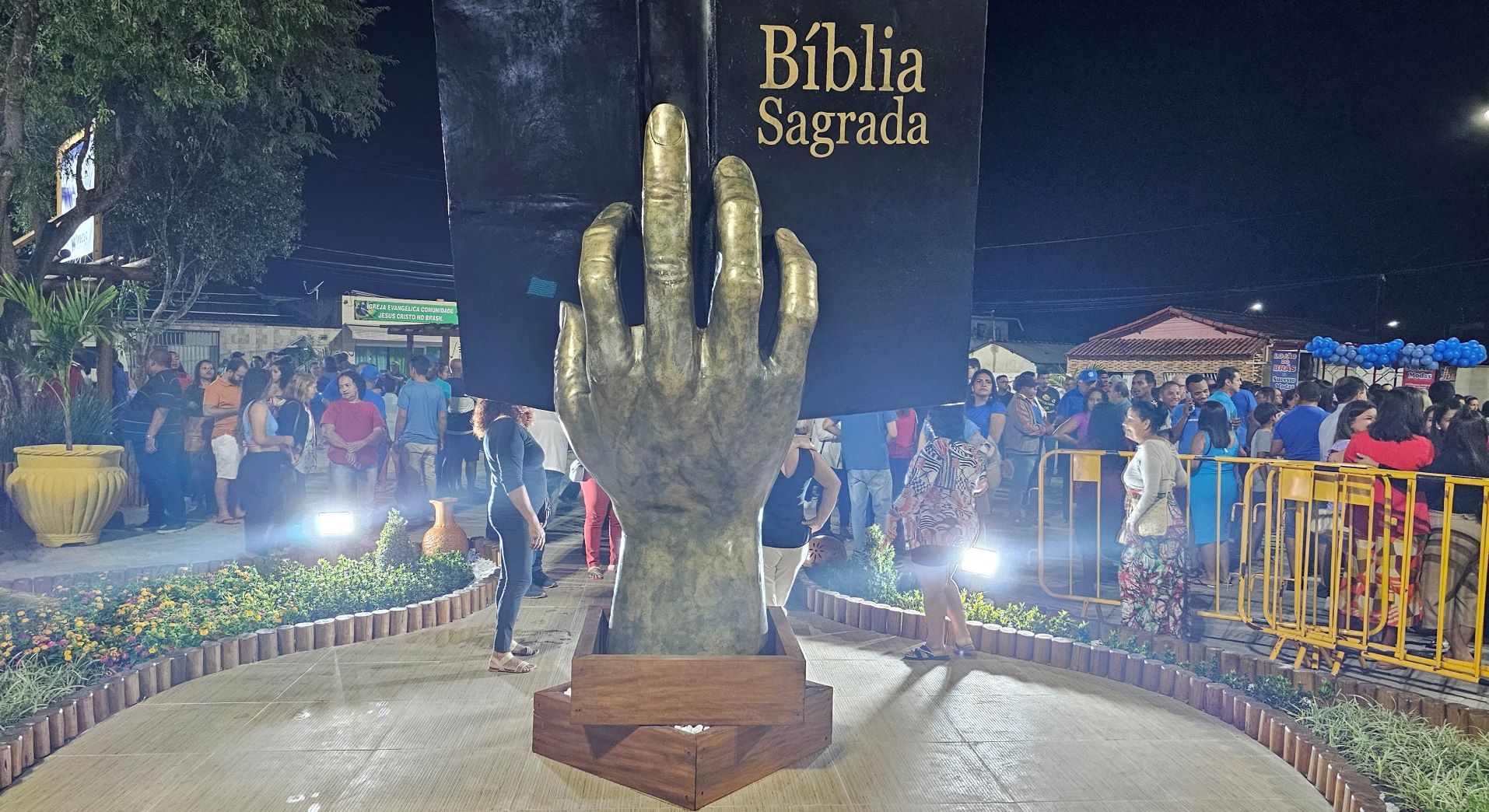 Itabatã ganhou uma bela e moderna Praça da Bíblia no bairro Bela Vista
