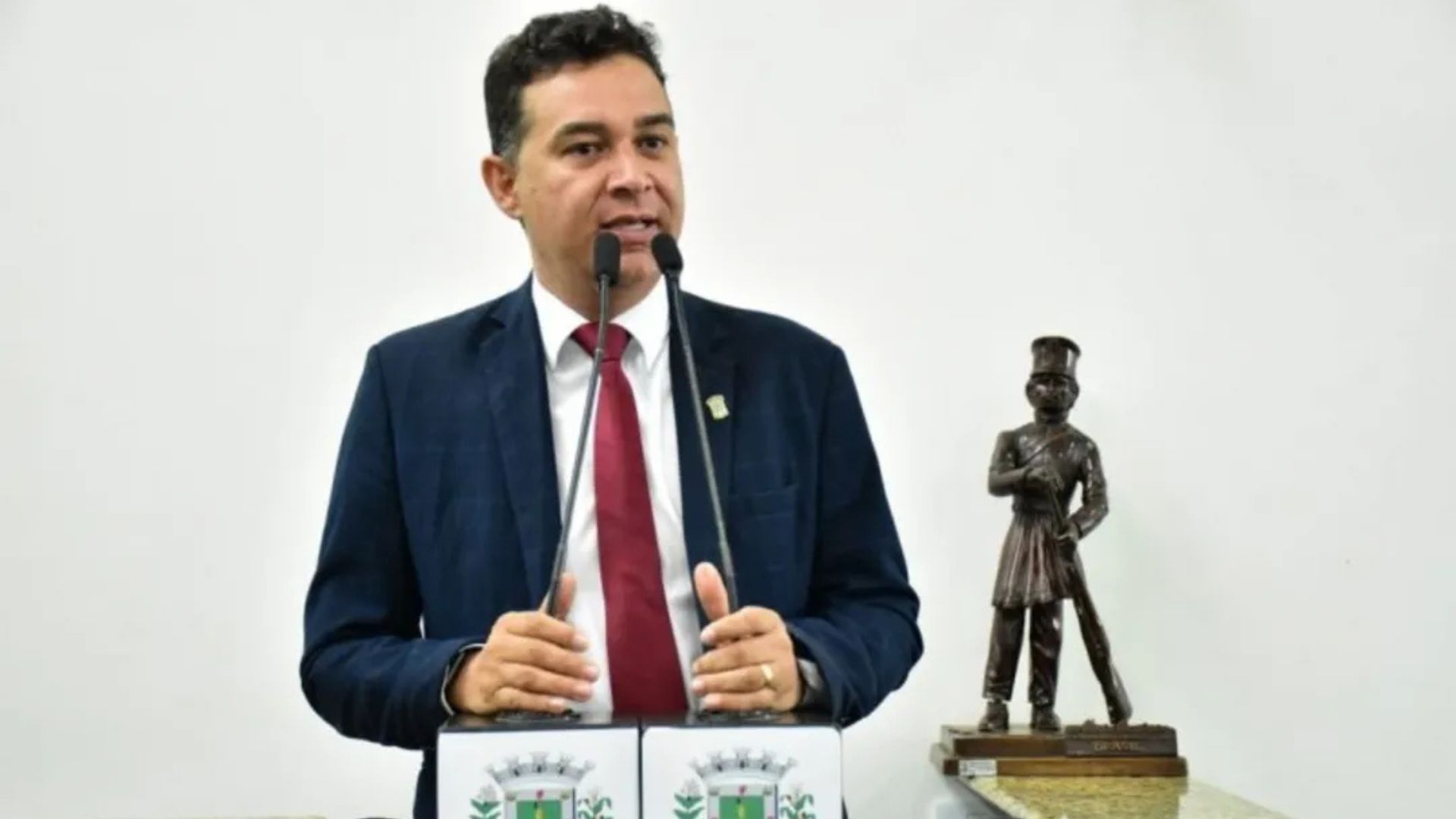 Denúncia aponta compra de voto em eleição na Câmara Municipal de Feira