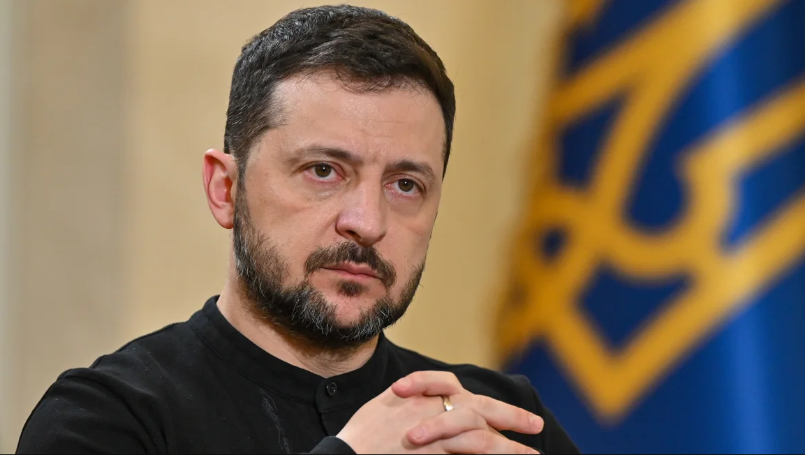 Zelensky admite que a Ucrânia não tem poder militar para retomar a Crimeia