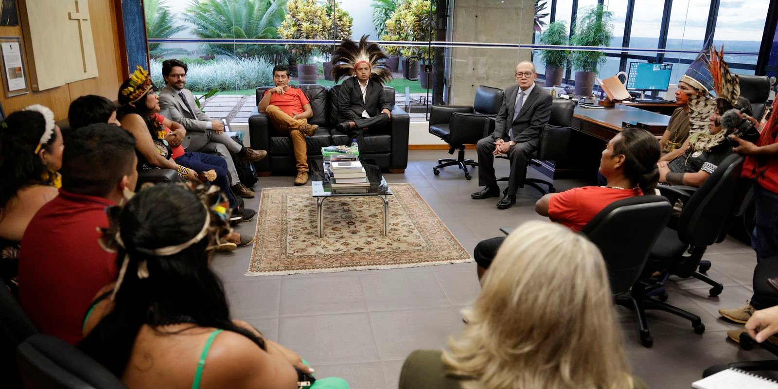 Relator do marco temporal, Mendes recebe representantes de indígenas