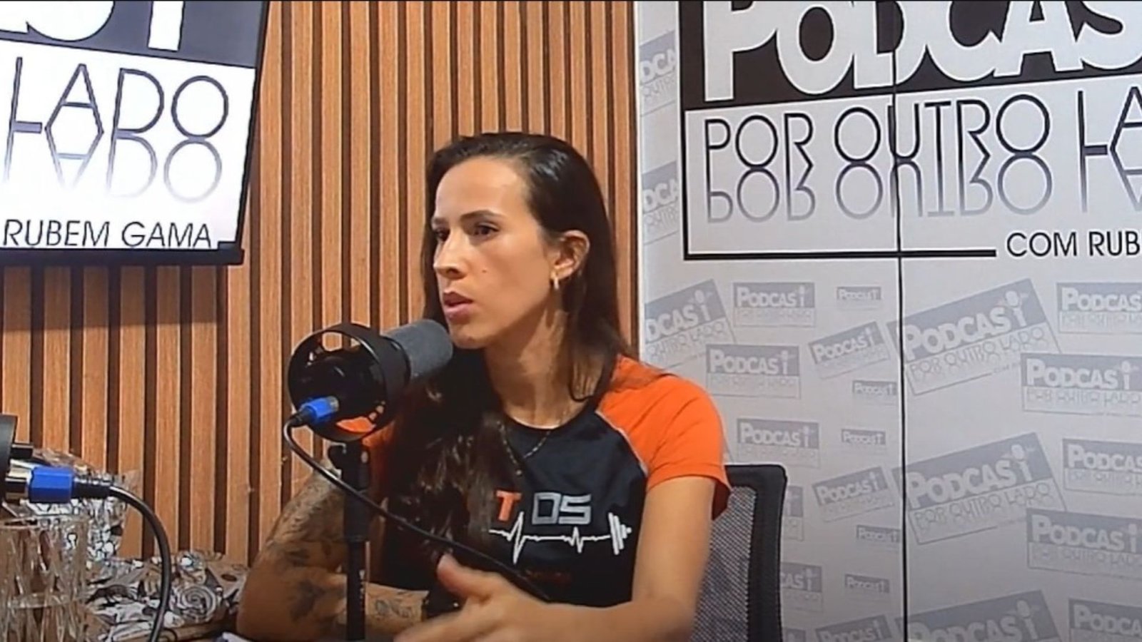 Bate-Papo com Daiane Souza: Transformando Vidas Através da Educação Física