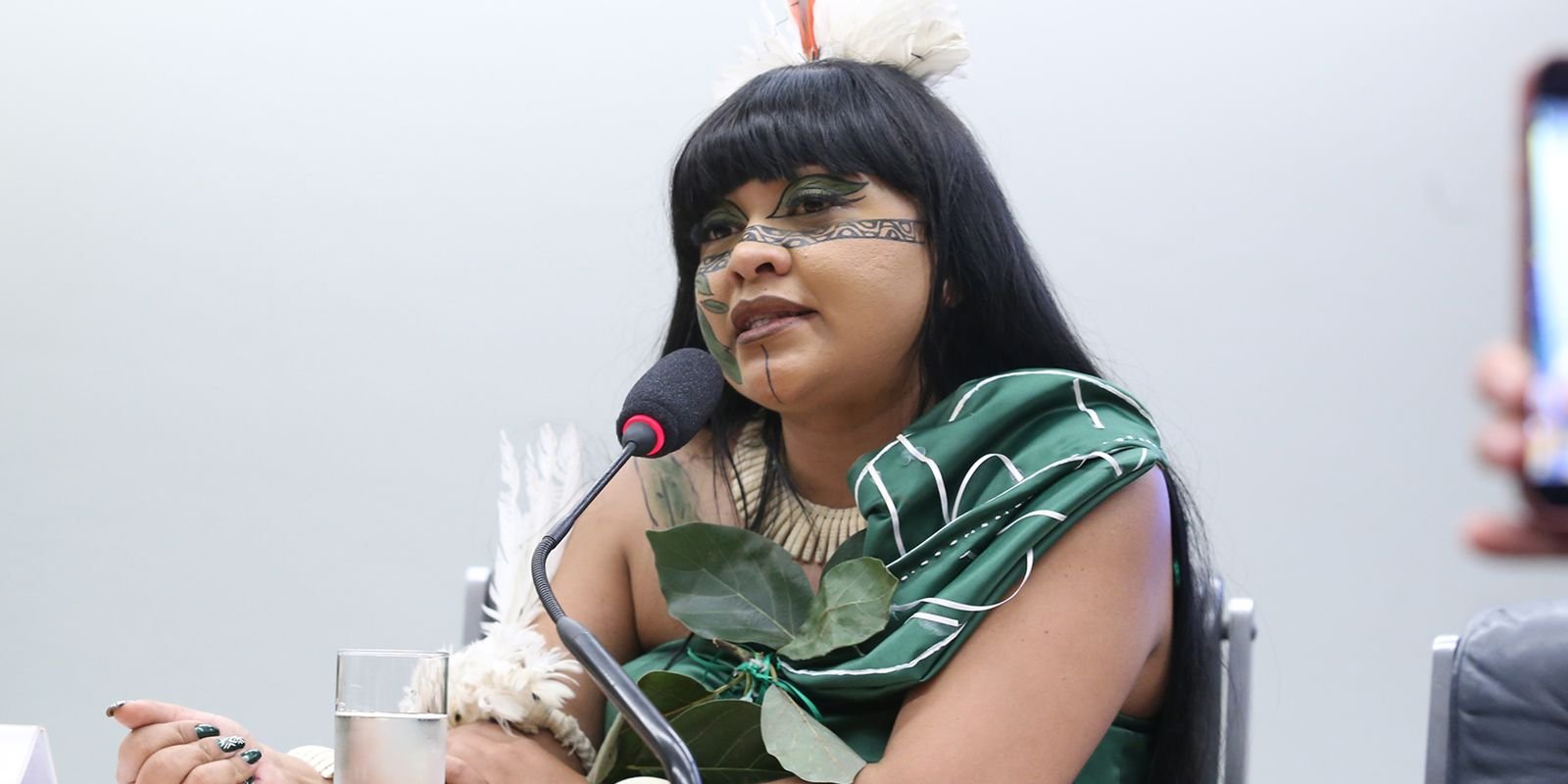 Célia Xakriabá pede que PF investigue violência em marcha indígena