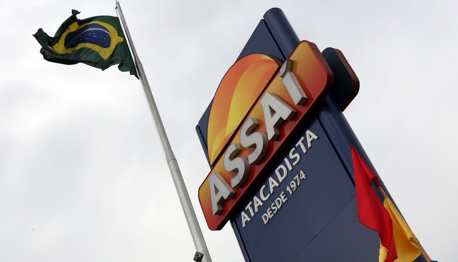 Assaí anuncia renúncia de CFO; Aymar Giglio Jr. atuará como interino