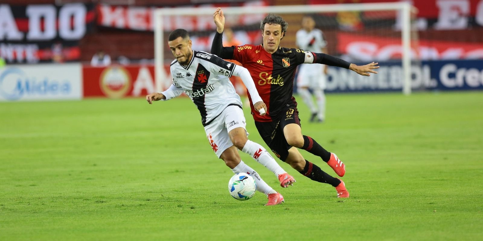 Vasco abre vantagem, mas cede empate ao Melgar pela Sul-Americana