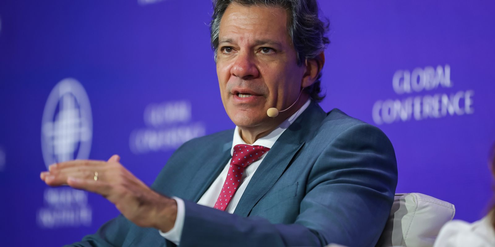 Haddad anuncia que pretende acelerar desoneração de data centers