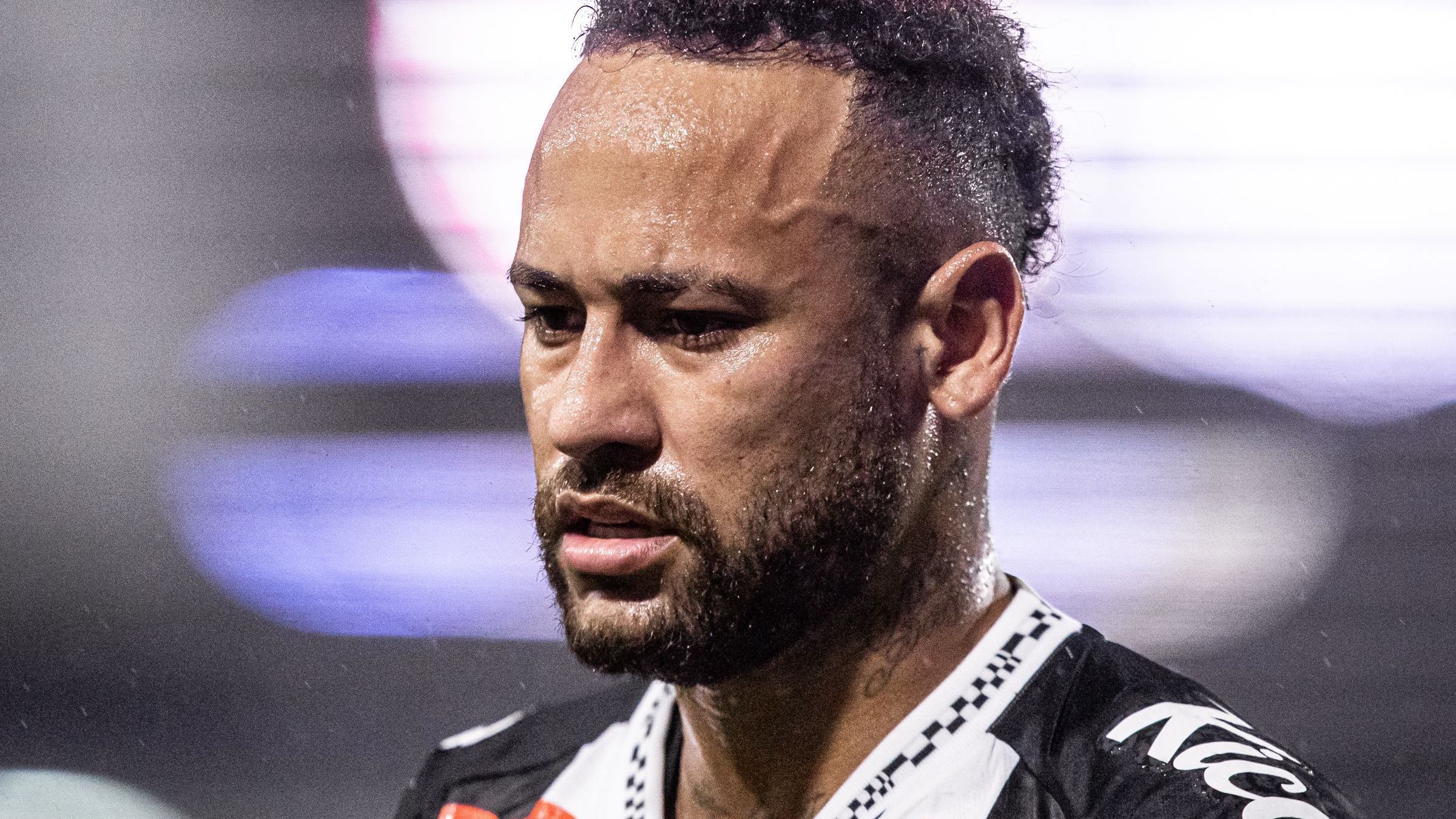 Neymar estabelece prazo para definir permanência no Santos: “Ainda não sei”