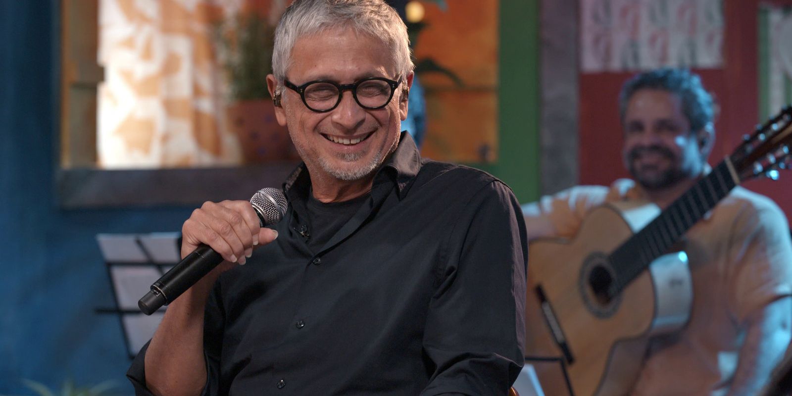 Zé Renato canta Zé Keti no programa Samba na Gamboa