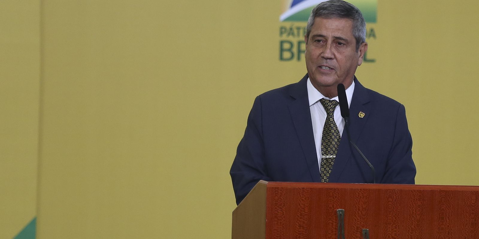 PGR envia ao STF parecer para manter prisão de Braga Netto