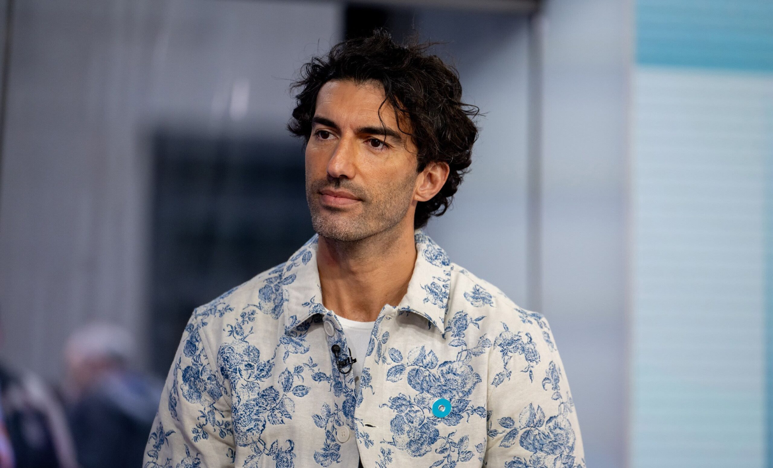 Seguradora processa Justin Baldoni sobre caso contra Blake Lively