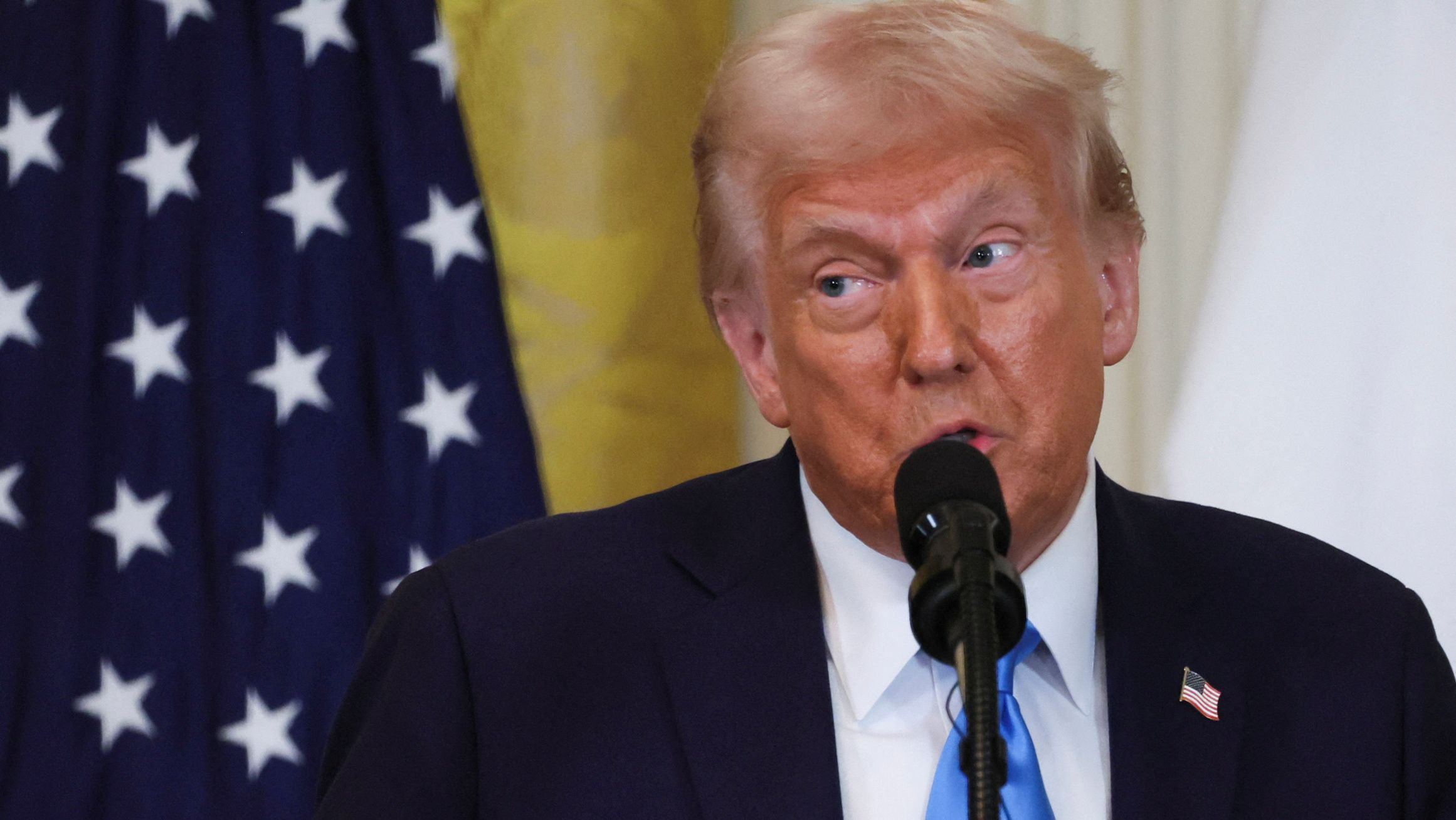 Trump move retratos de Obama e Bush para escada escondida na Casa Branca