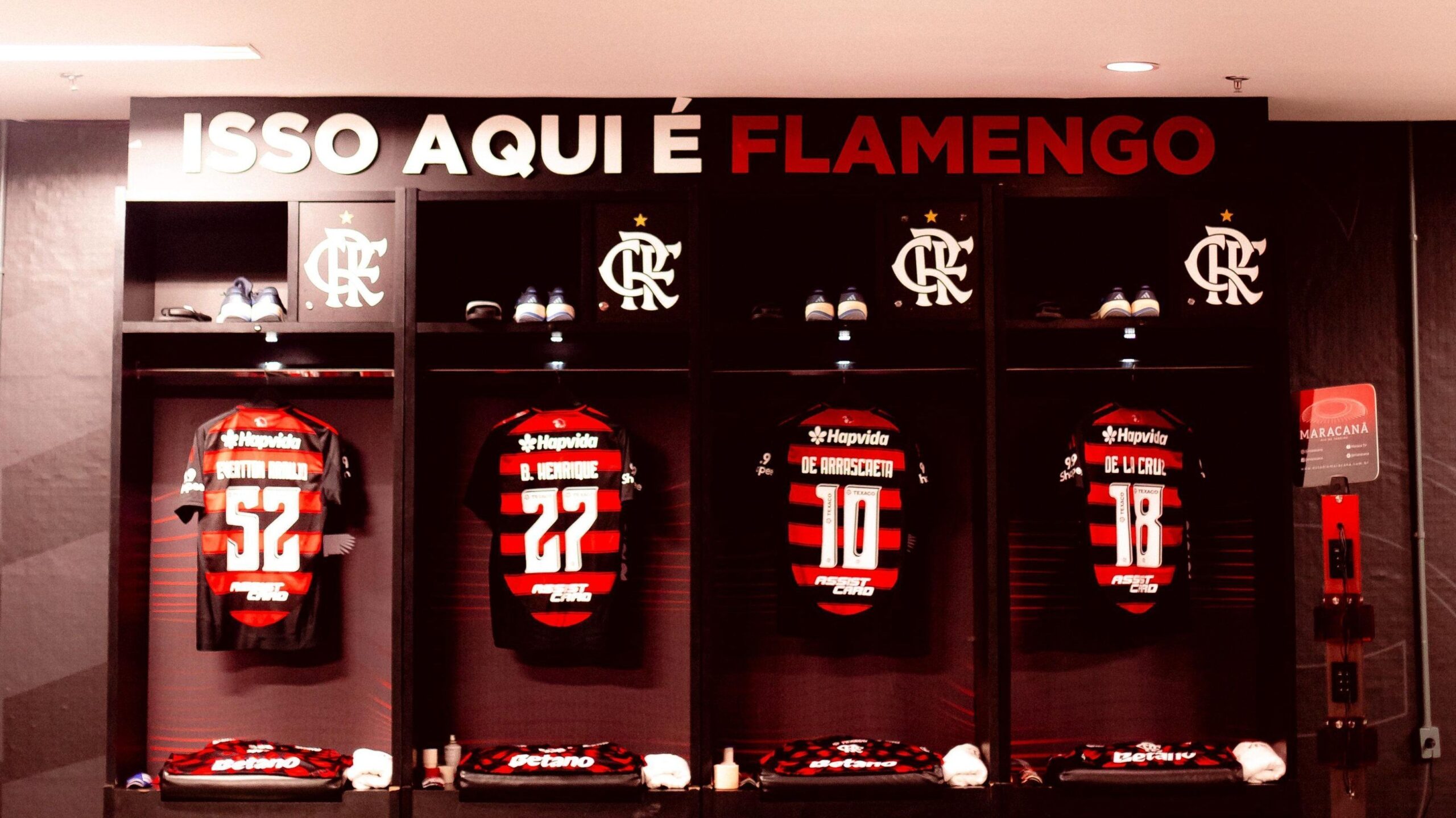 Flamengo x Grêmio: escalações e onde assistir ao jogo do Brasileirão