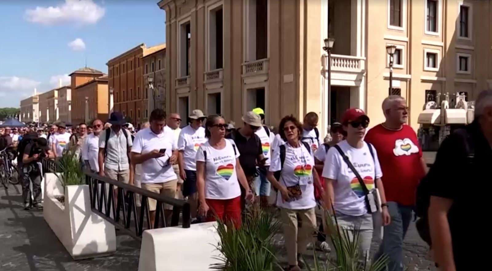 Por que católicos LGBTQ esperam que papa Leão XIV siga legado de Francisco