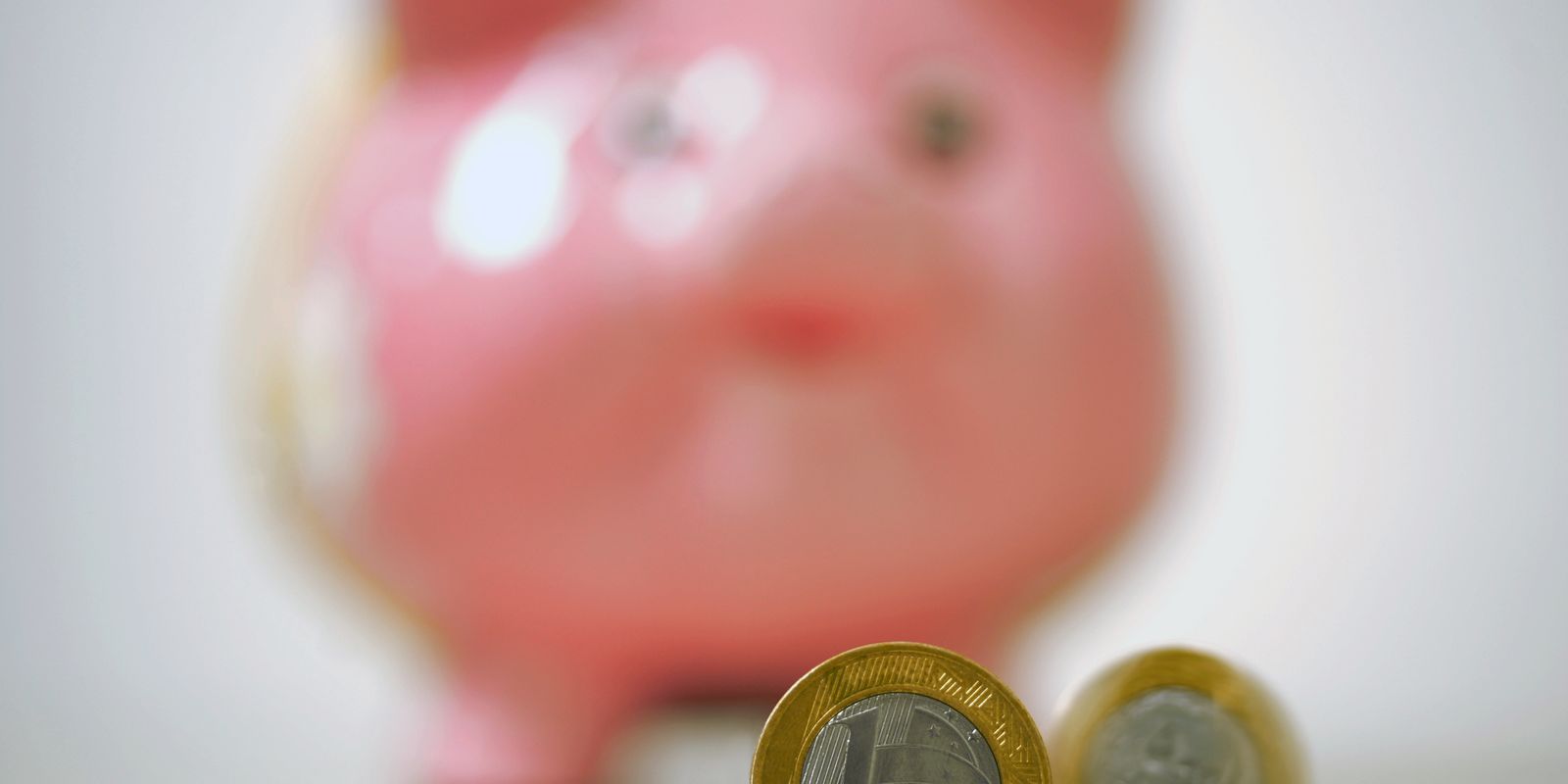 Poupança tem retirada líquida de R$ 7,6 bilhões em agosto