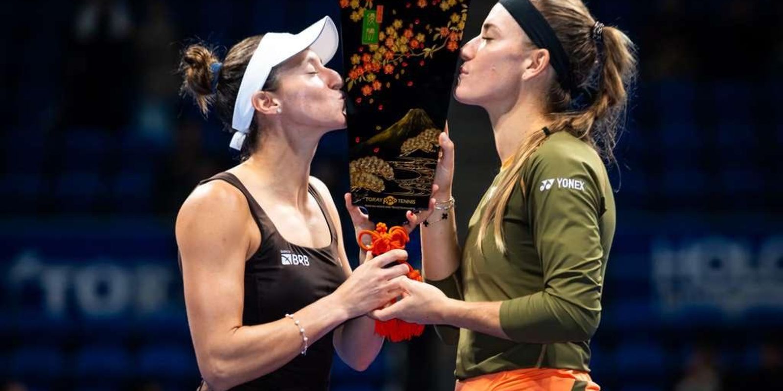 Luisa Stefani vence WTA 500 de Tóquio e leva 4º título na temporada