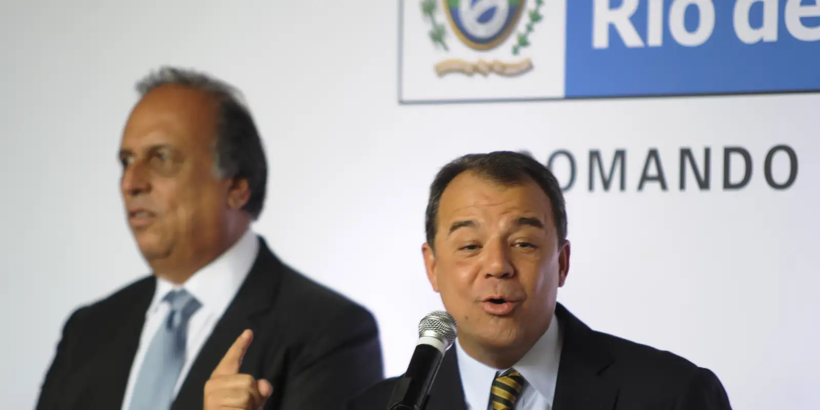 Ex-governadores Cabral e Pezão são condenados em mais de R$ 4 bilhões