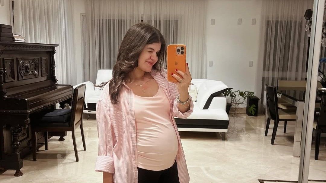 Carolina Chamberlain, ex-Chiquitita, fala sobre estudos durante a gestação