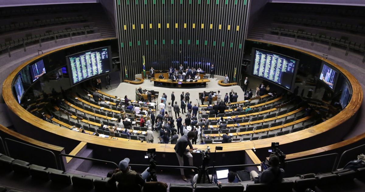 Câmara aprova mais projetos de pacote em prol da educação e infância