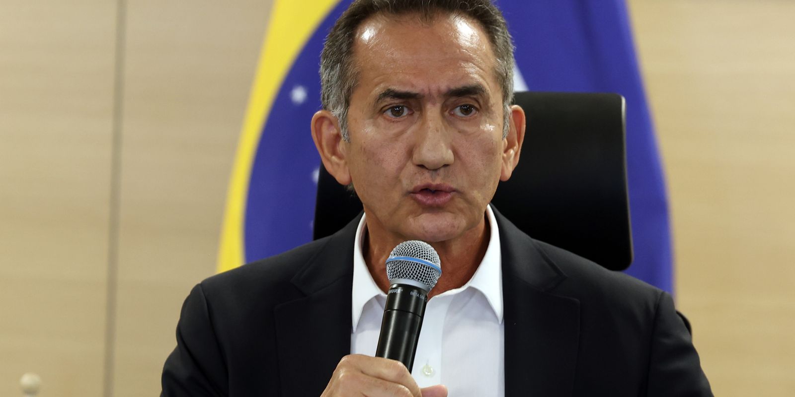 Ainda é impossível mensurar todos os danos do tornado, diz ministro