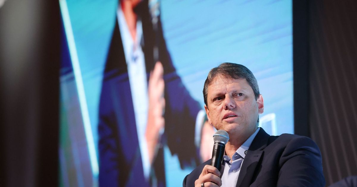 Tarcísio diz não achar absurdo haver prisão perpétua no Brasil