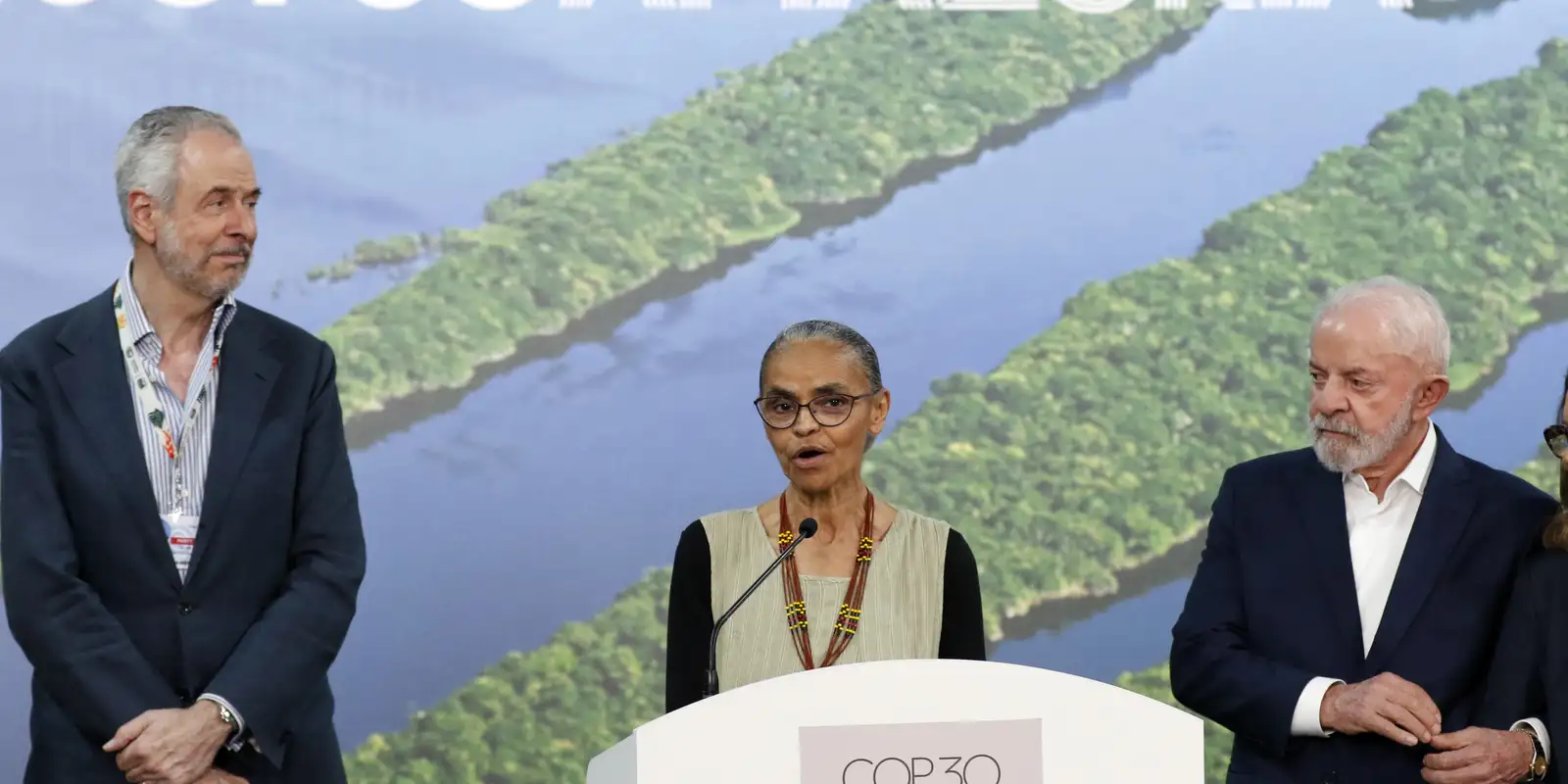 Alemanha dará 1 bilhão de euros para florestas tropicais, diz Marina