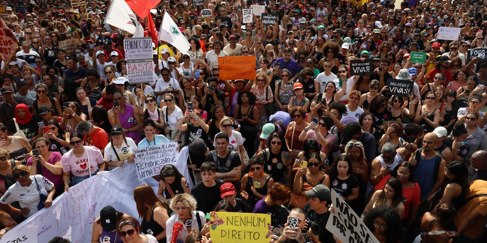 Basta ao Feminicídio é o grito do Levante de Mulheres em São Paulo
