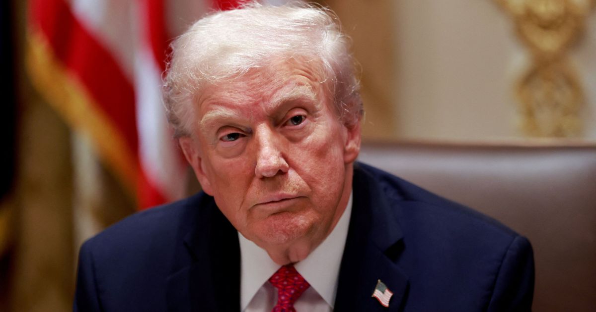 Trump diz estar “desapontado” por Zelensky não ter lido plano de paz