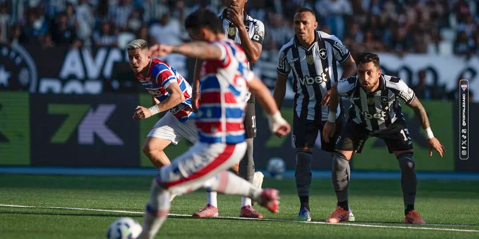 Fortaleza e Ceará são rebaixados na última rodada do Brasileirão 2025