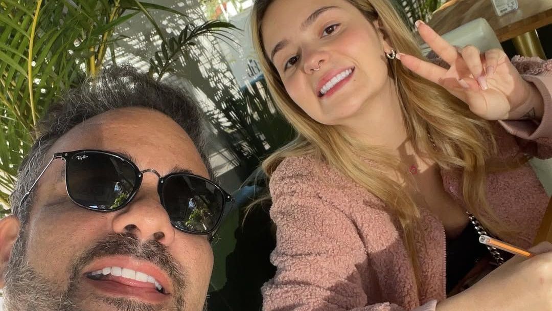 Viih Tube reage após pai dizer que precisa de dinheiro: “Culpa não é minha”