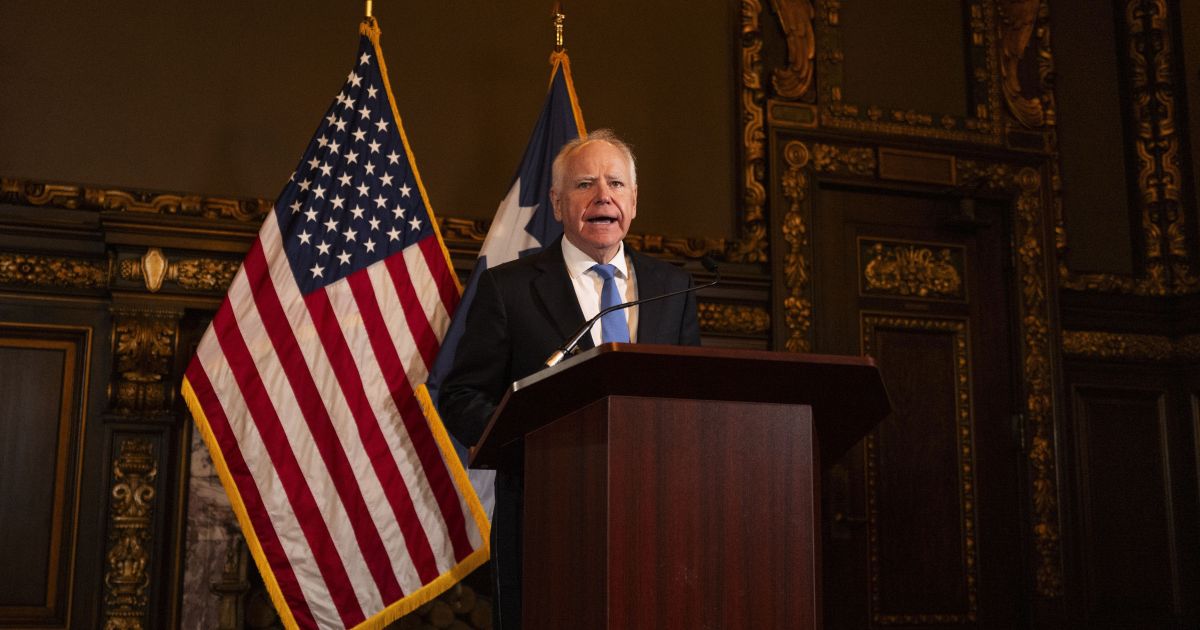 Governador de Minnesota diz que houve uma “mudança de tom” de Trump