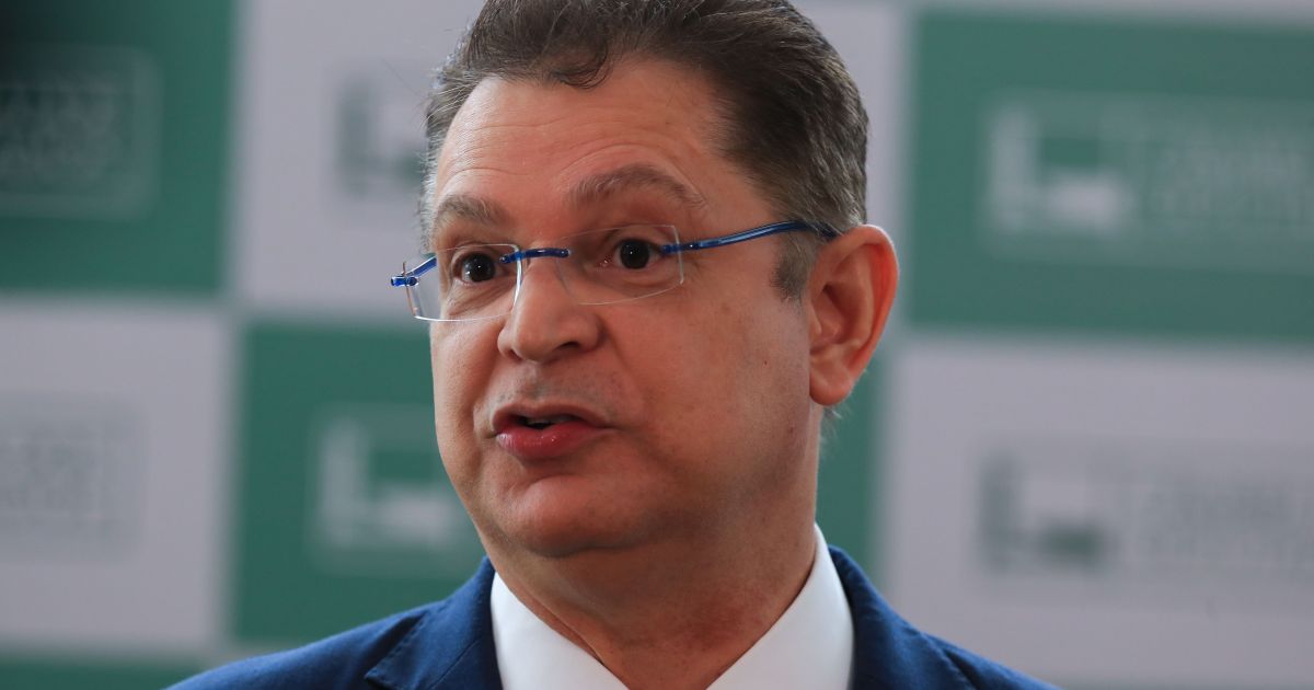 Líder do PL na Câmara diz que veto de Lula à Dosimetria será derrubado