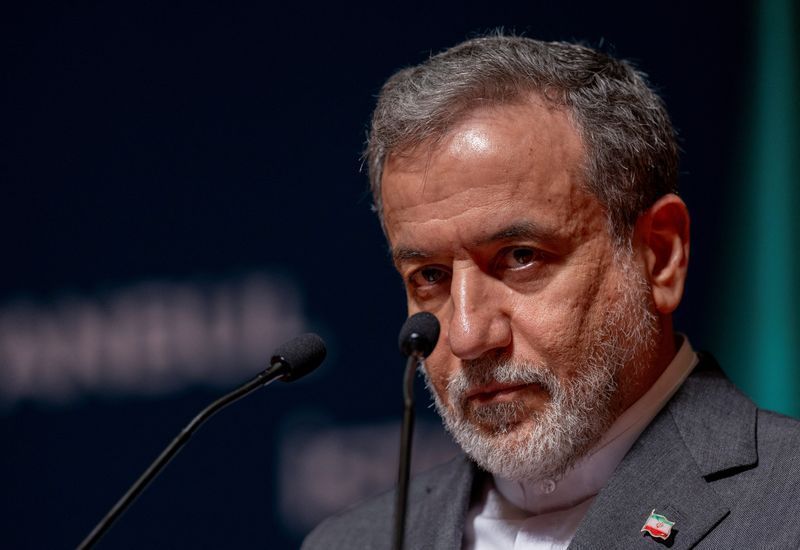 Irã retomar negociações com os EUA é improvável, diz chanceler iraniano