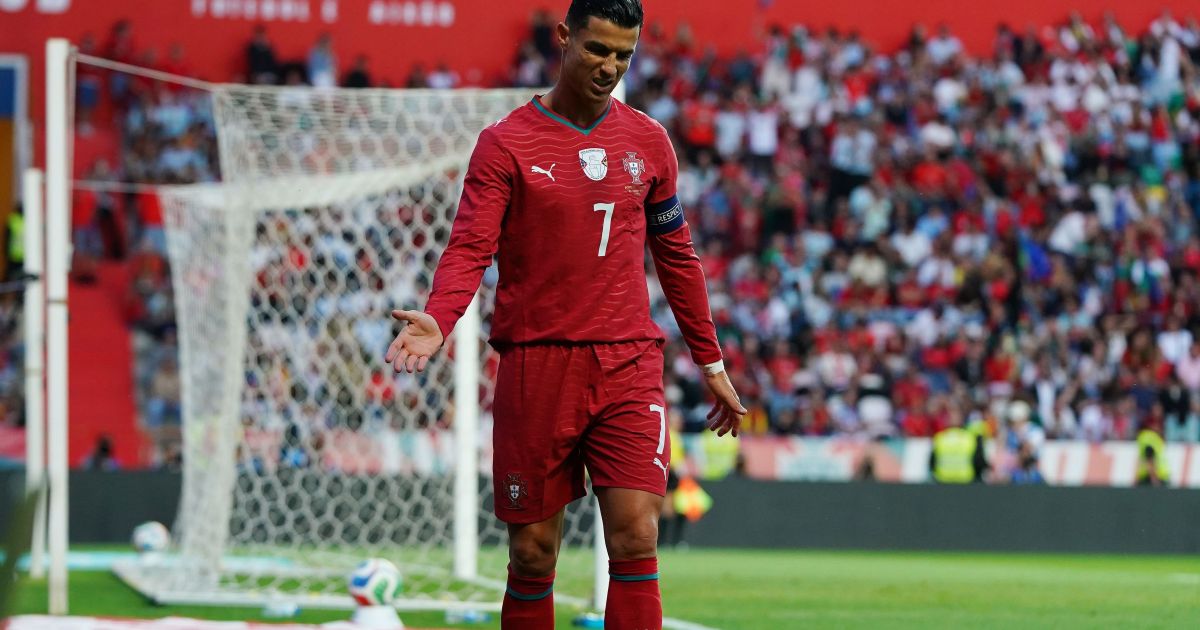 Às vésperas da Copa, Cristiano Ronaldo perde gols claros em amistoso; veja