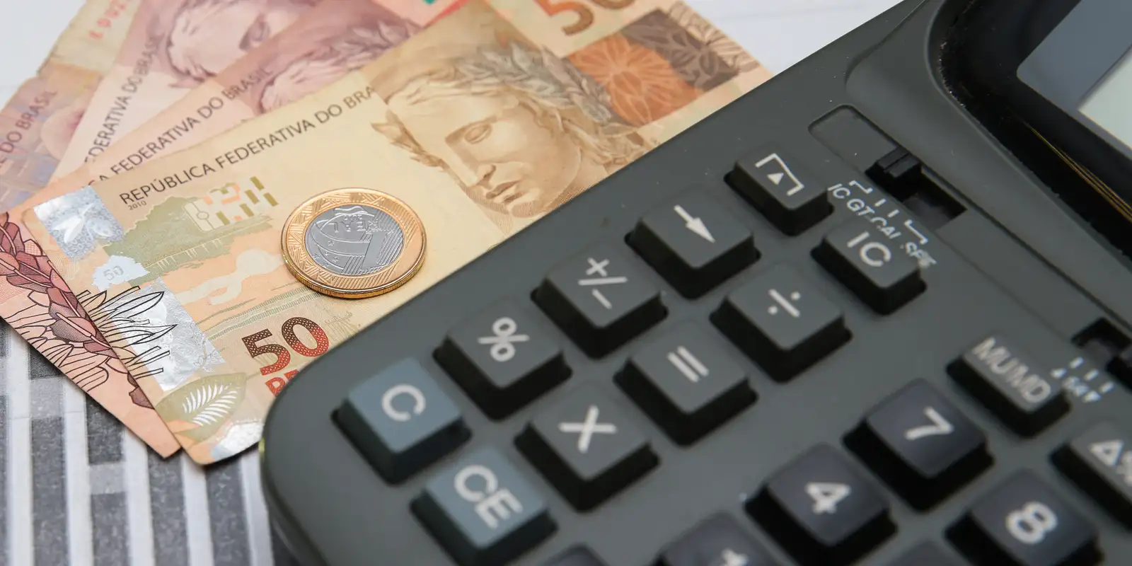 Governo prevê arrecadar R$ 636 bi com nova CBS em 2027