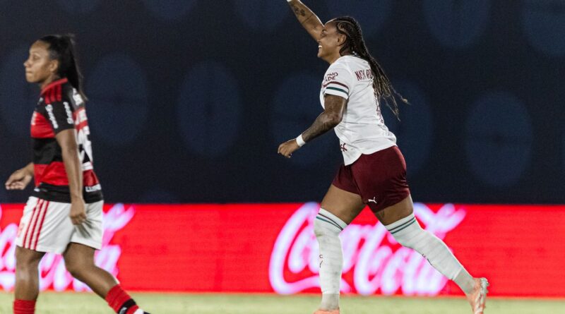 Fluminense vence Flamengo e abre vantagem na Copa do Brasil Feminina Fluminense vence Flamengo e abre vantagem na Copa do Brasil Feminina