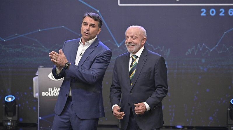 Os 7 embates entre Flávio e Lula que marcaram o debate da Band Os 7 embates entre Flávio e Lula que marcaram o debate da Band