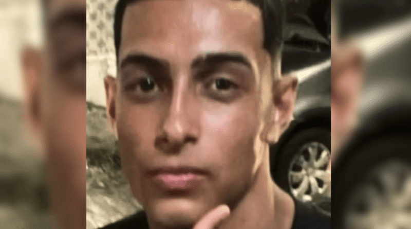 Exército faz buscas por soldado de 20 anos desaparecido no Recife Exército faz buscas por soldado de 20 anos desaparecido no Recife