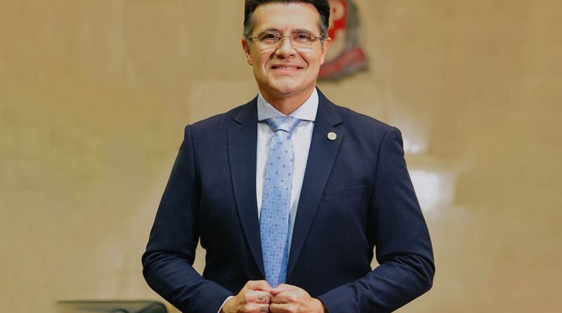 Deputado estadual Marcelo Aguiar é detido após disparo em bar Deputado estadual Marcelo Aguiar é detido após disparo em bar