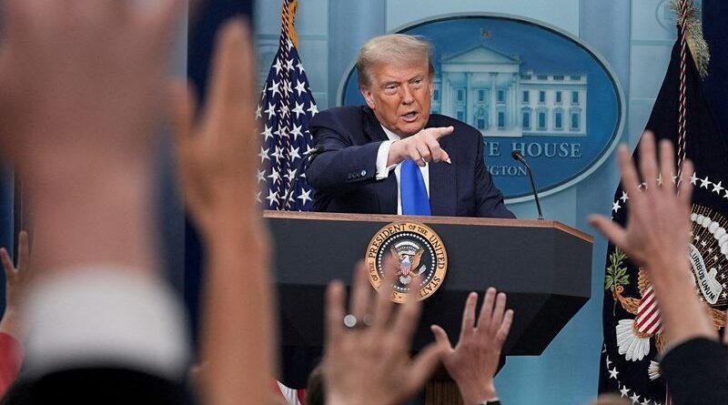 Juiz prorroga decisão sobre acesso da CNN, MS NOW e Politico à Casa Branca