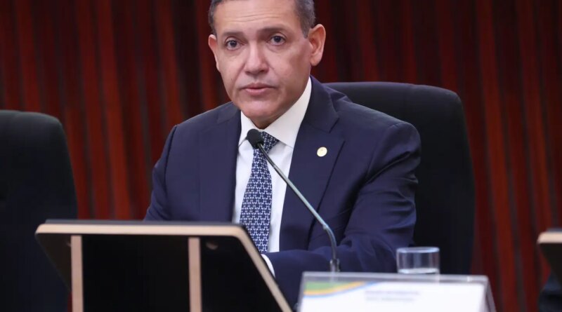 Nunes Marques suspende postagens ilegais contra campanha de Lula Nunes Marques suspende postagens ilegais contra campanha de Lula